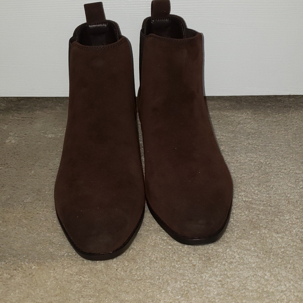 Shoes - Picture 3 of 3